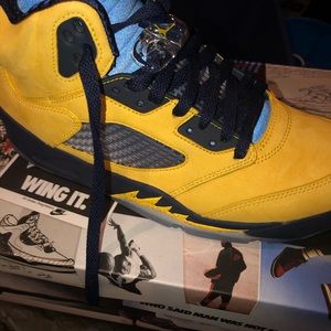 Jordan 5 Michigan SOLD